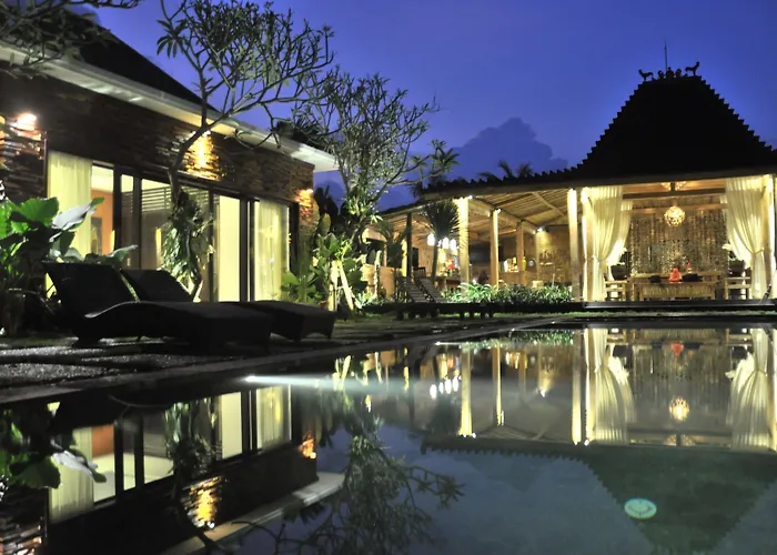 Villa Virgin *